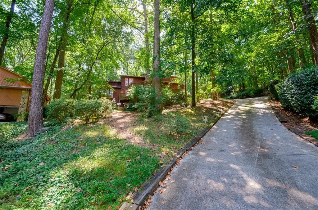 9430 Martin Road, Roswell, GA 30076 — most recent listing photo