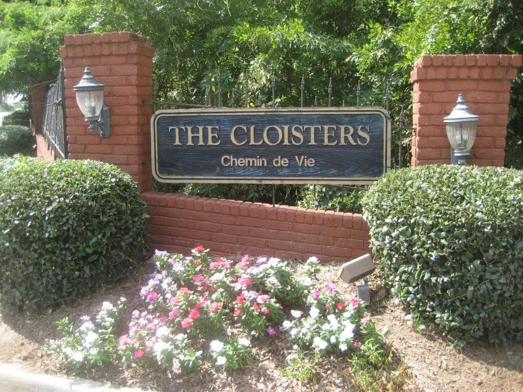 5305 Chemin De Vie, Sandy Springs, GA 30342 — most recent listing photo