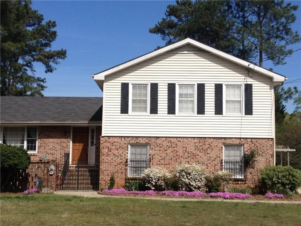 116 Bonnie Lane, Lilburn, GA 30047 — most recent listing photo