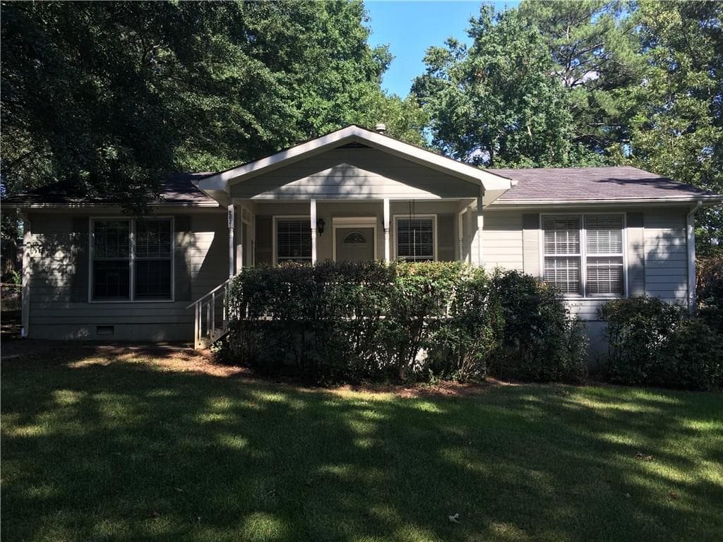 3 bedroom, 1,784 sq ft single family residence sold at 2631 Brown Circle, Smyrna, GA 30080