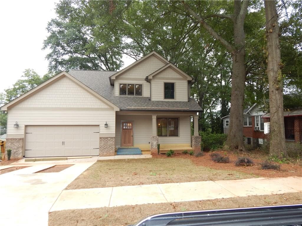 4 bedroom, 2,400 sq ft single family residence sold at 210 S Howard Street, Atlanta, GA 30317