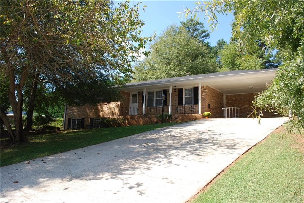 2011 Arrowhead Trail, Marietta, GA 30062 — most recent listing photo