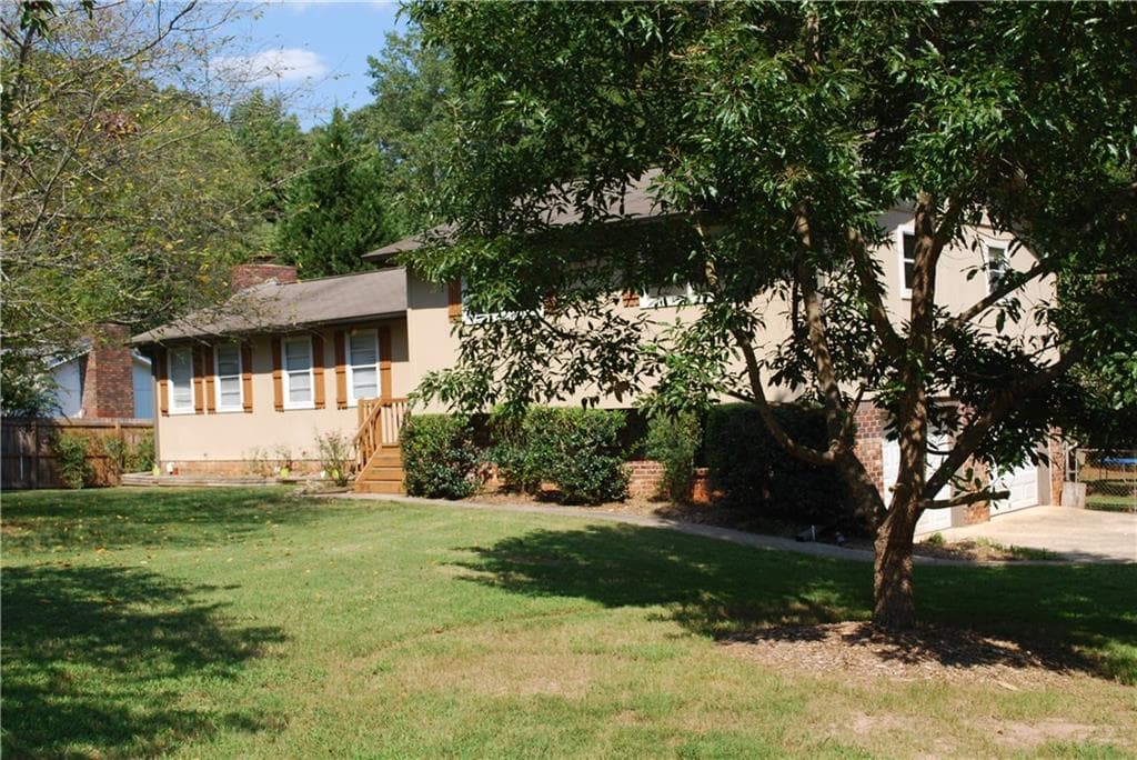 216 King Arthur Drive, Woodstock, GA 30189 — most recent listing photo