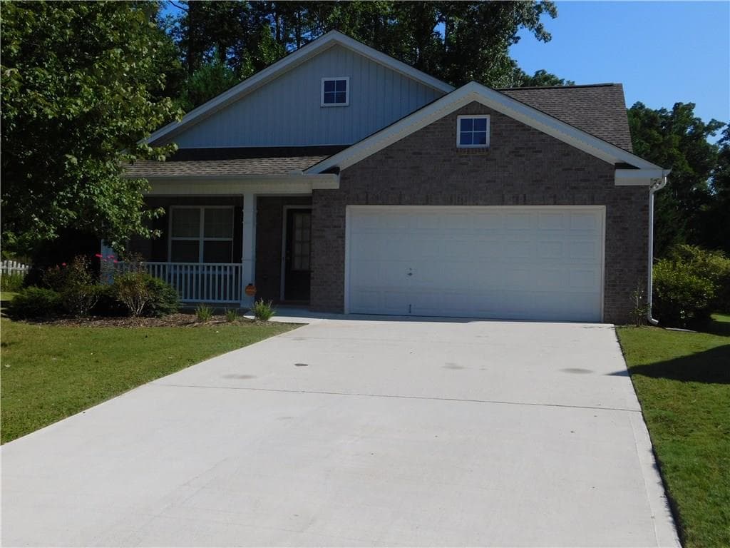 5661 Ashmoore Court, Flowery Branch, GA 30542 — most recent listing photo