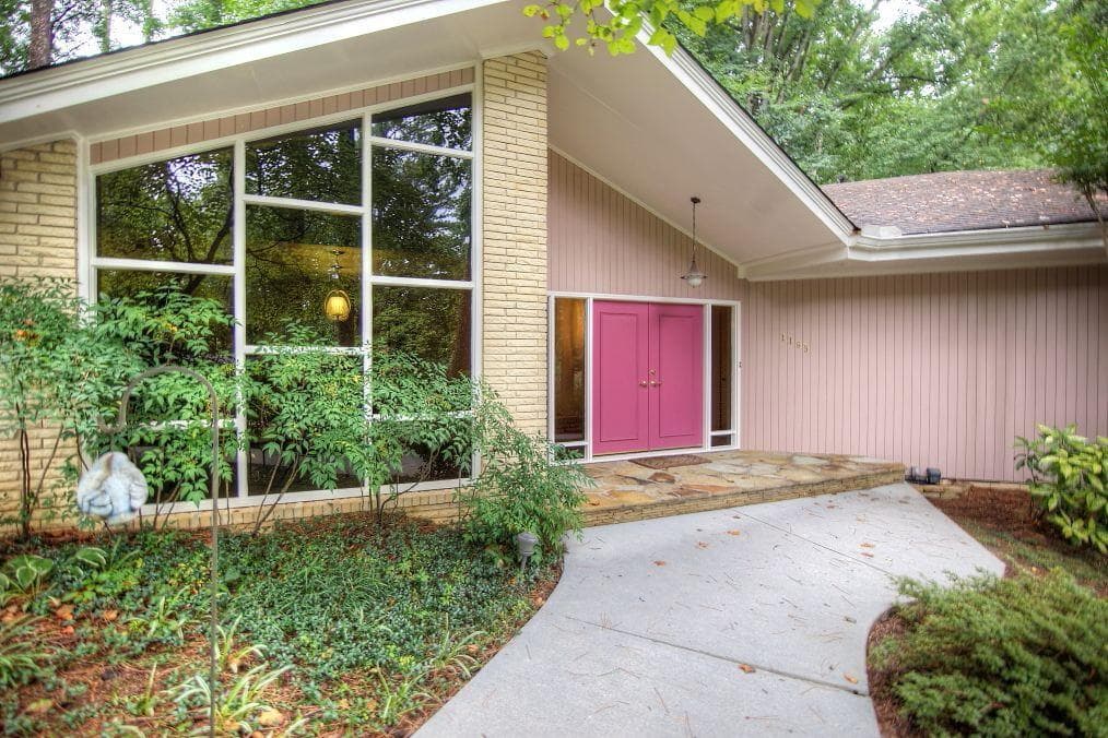 3 bedroom, 2,016 sq ft single family residence sold at 1165 Bonview Lane, Atlanta, GA 30324