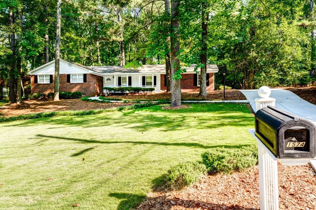 1574 Bishop Hollow Run, Dunwoody, GA 30338 — most recent listing photo