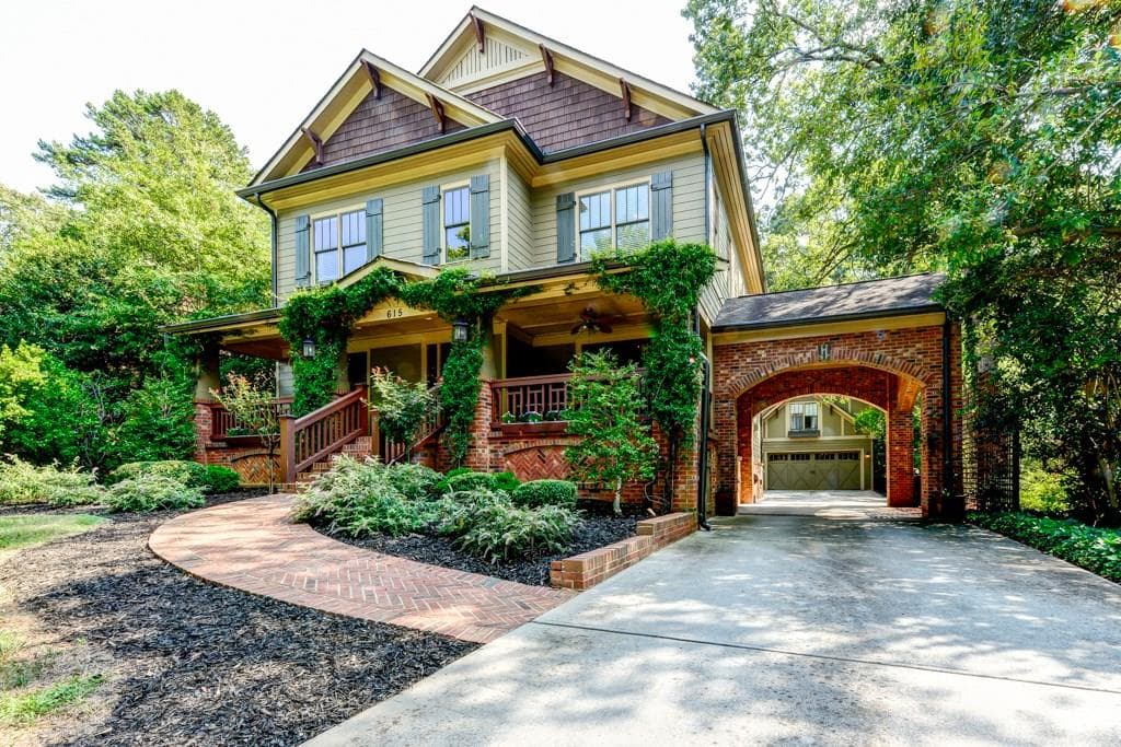 6 bedroom, 5,900 sq ft single family residence sold at 615 Burke Road, Atlanta, GA 30305