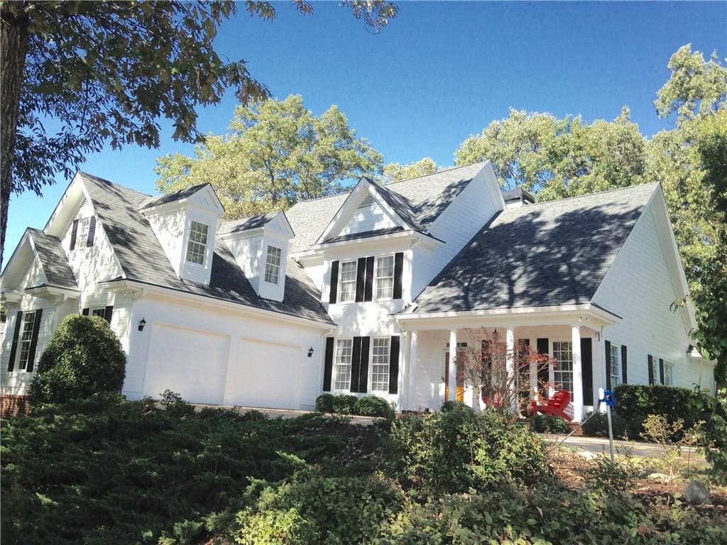 4 bedroom, 2,941 sq ft single family residence sold at 9315 Spinnaker Lane, Gainesville, GA 30506