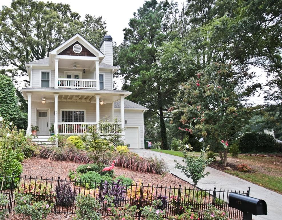 3 bedroom, 1,672 sq ft single family residence sold at 937 Violet Avenue, Atlanta, GA 30315