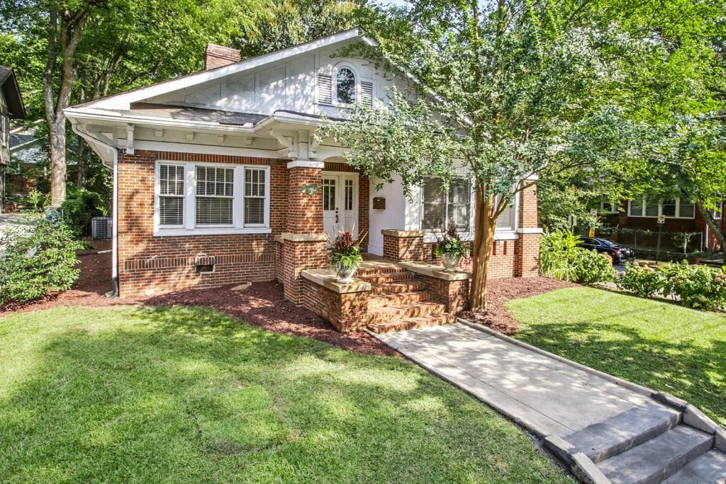 3 bedroom, 2,020 sq ft single family residence sold at 1105 Monroe Drive, Atlanta, GA 30306