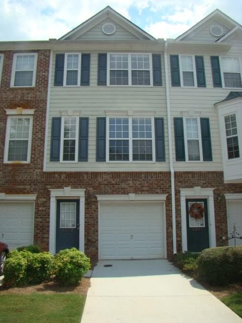 2213 Dillard Crossing, Tucker, GA 30084 — most recent listing photo