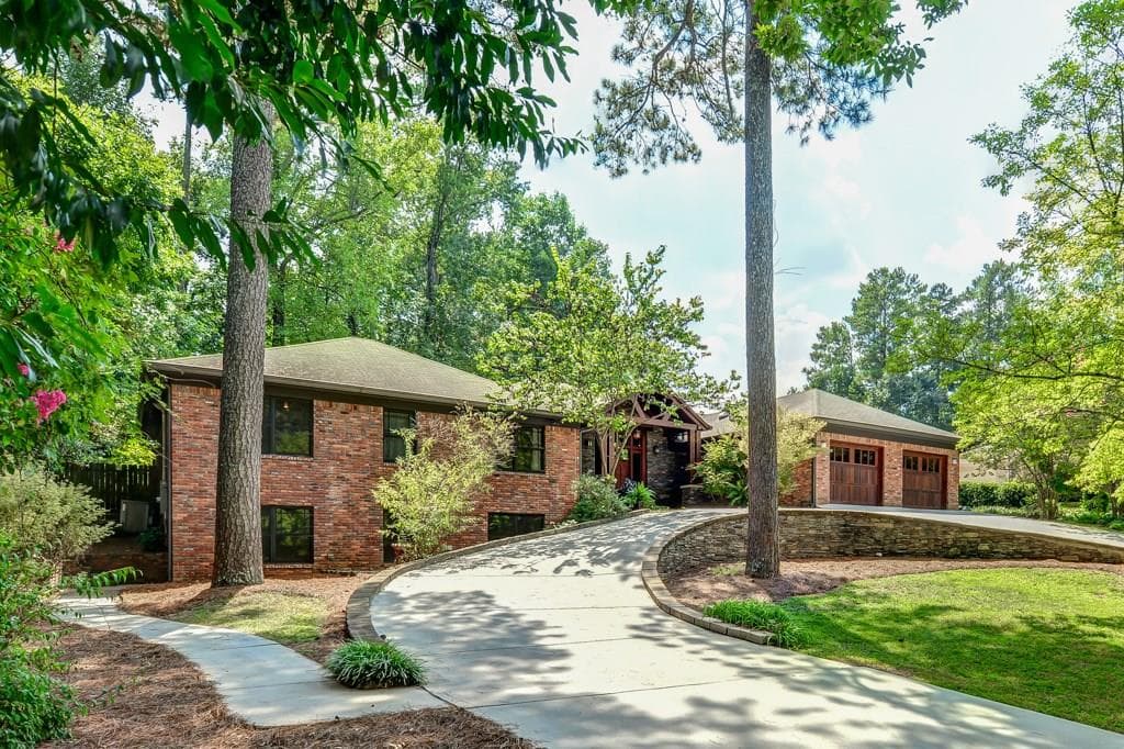 4 bedroom single family residence sold at 2881 Cravey Drive, Atlanta, GA 30345