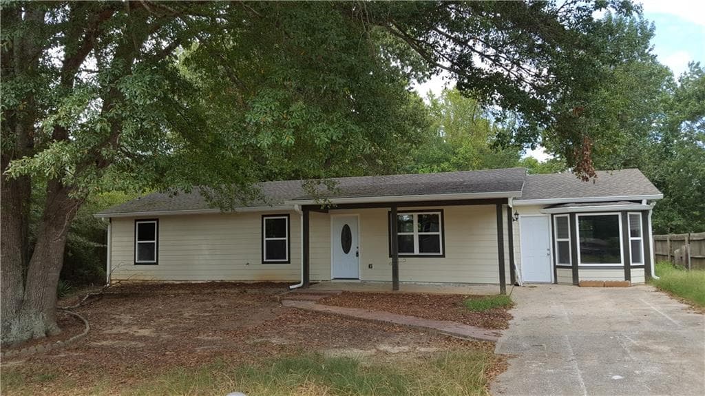 28 Rose Court, Powder Springs, GA 30127 — most recent listing photo