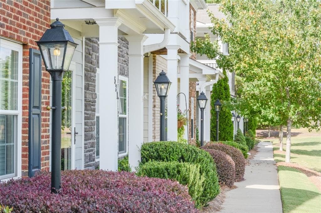 521 Pringle Drive, Suwanee, GA 30024 — most recent listing photo