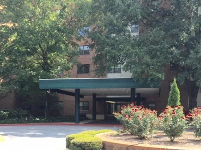 2 bedroom, 1,012 sq ft condominium sold at 2965 Pharr Court 616, Atlanta, GA 30305