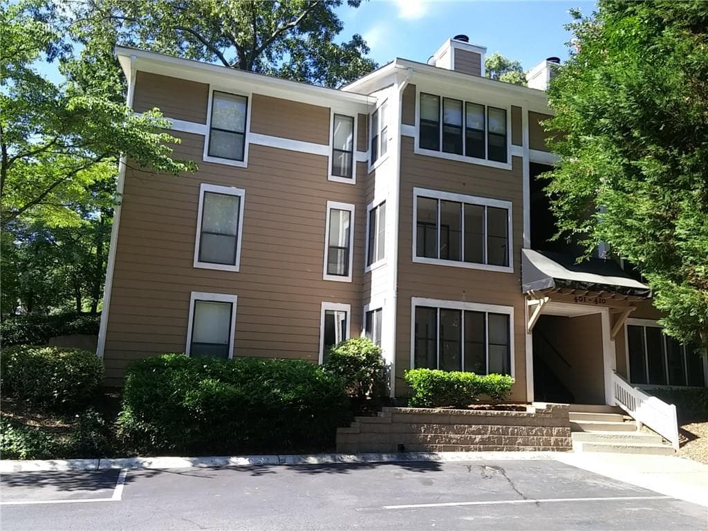 1 bedroom, 859 sq ft condominium sold at 403 Summit North Drive 403, Atlanta, GA 30324