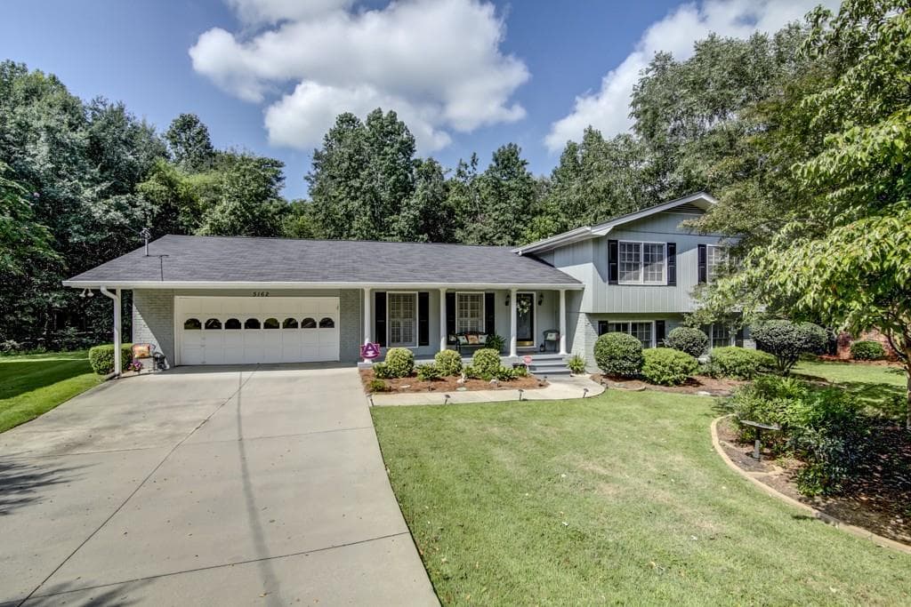 5162 Chalet Court, Dunwoody, GA 30360 — most recent listing photo