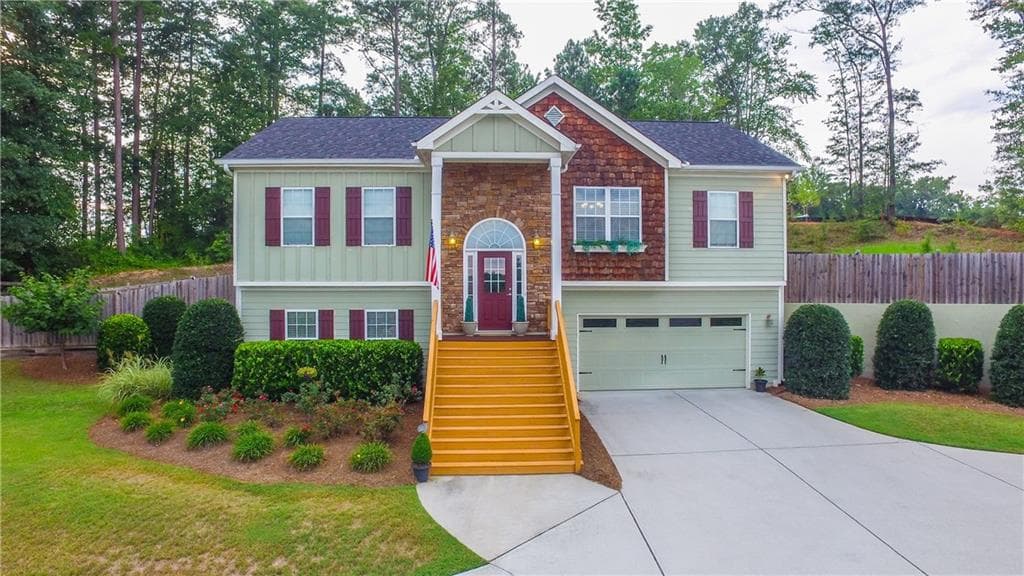4 bedroom, 3,354 sq ft single family residence sold at 2729 Eva Court, Bethlehem, GA 30620