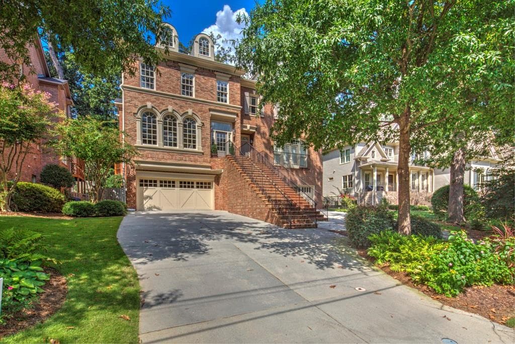 3 bedroom townhouse sold at 626 Timm Valley Road A, Atlanta, GA 30305