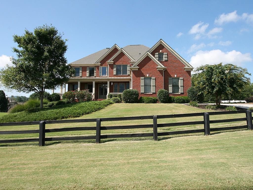 5 bedroom, 4,370 sq ft single family residence sold at 3910 Copper Leaf Lane, Cumming, GA 30040