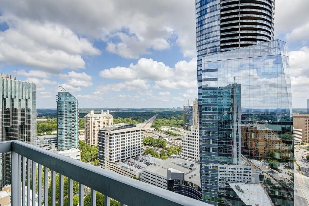 1 bedroom, 797 sq ft condominium sold at 3324 Peachtree Road 2511, Atlanta, GA 30326