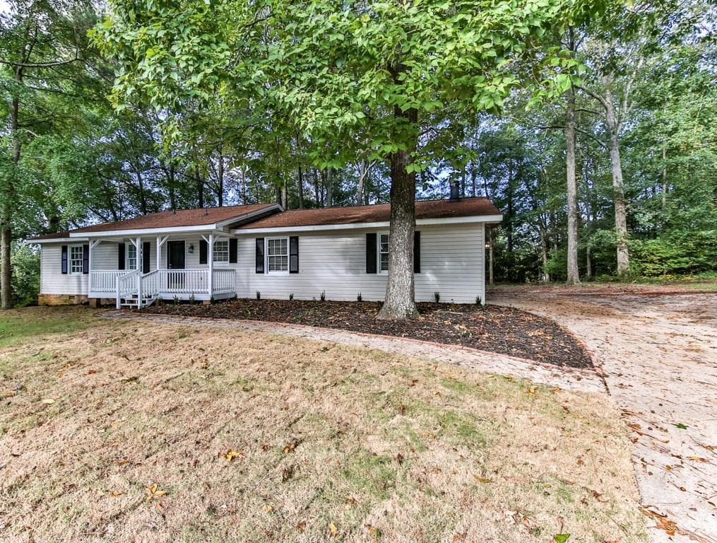 5684 Fawn Drive, Powder Springs, GA 30127 — most recent listing photo