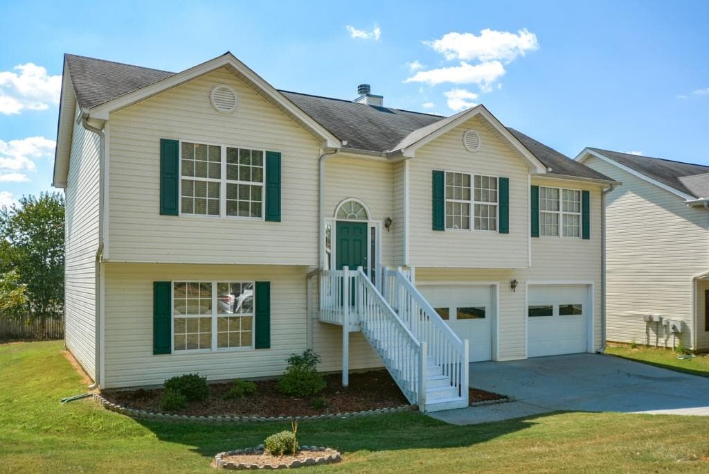 880 Ashland Park Way, Lawrenceville, GA 30045 — most recent listing photo