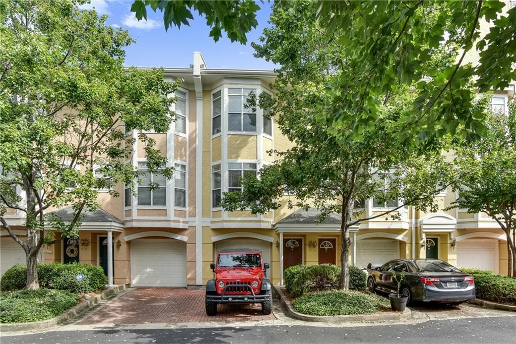 375 Highland Avenue 305, Atlanta, GA 30312 — most recent listing photo