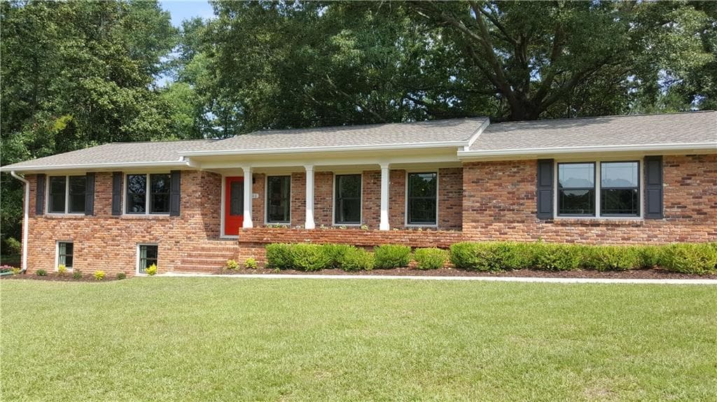 901 Chesterfield Drive, Marietta, GA 30066 — most recent listing photo