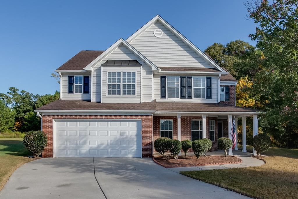 4 bedroom, 2,289 sq ft single family residence sold at 3655 Crescent Walk Lane, Suwanee, GA 30024