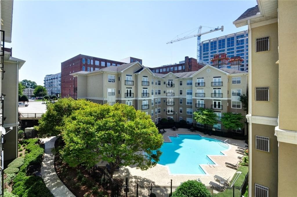 1 bedroom, 775 sq ft condominium sold at 800 Peachtree Street 1502, Atlanta, GA 30308