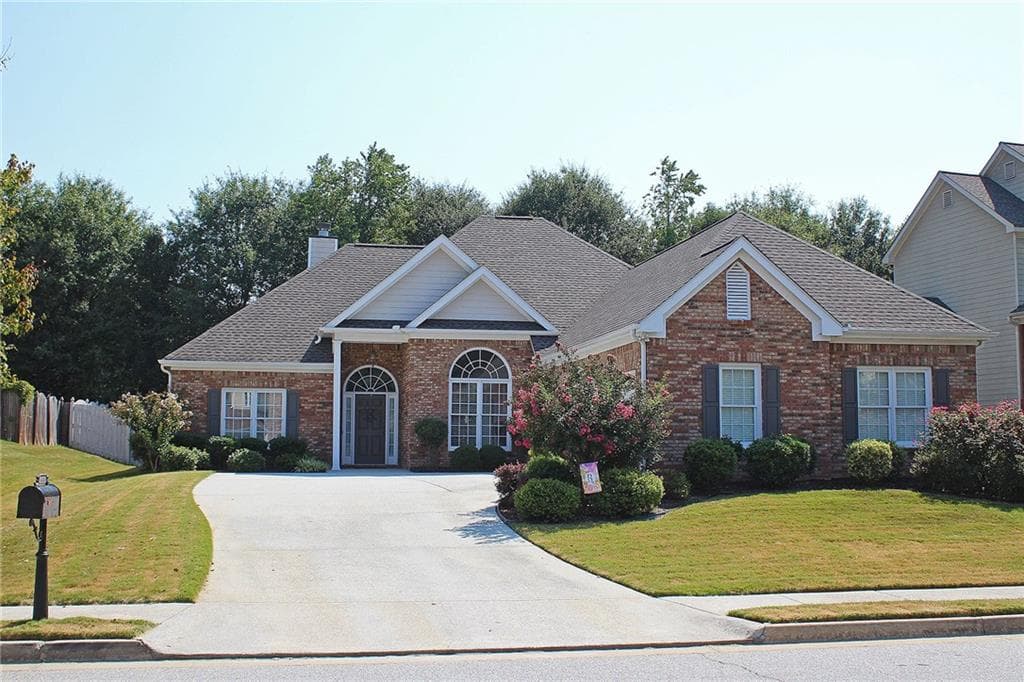 4 bedroom, 2,609 sq ft single family residence sold at 3042 Blue Creek Path, Loganville, GA 30052