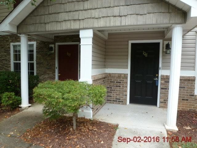 2 bedroom, 1,088 sq ft townhouse sold at 208 Park Street 107, Dallas, GA 30132