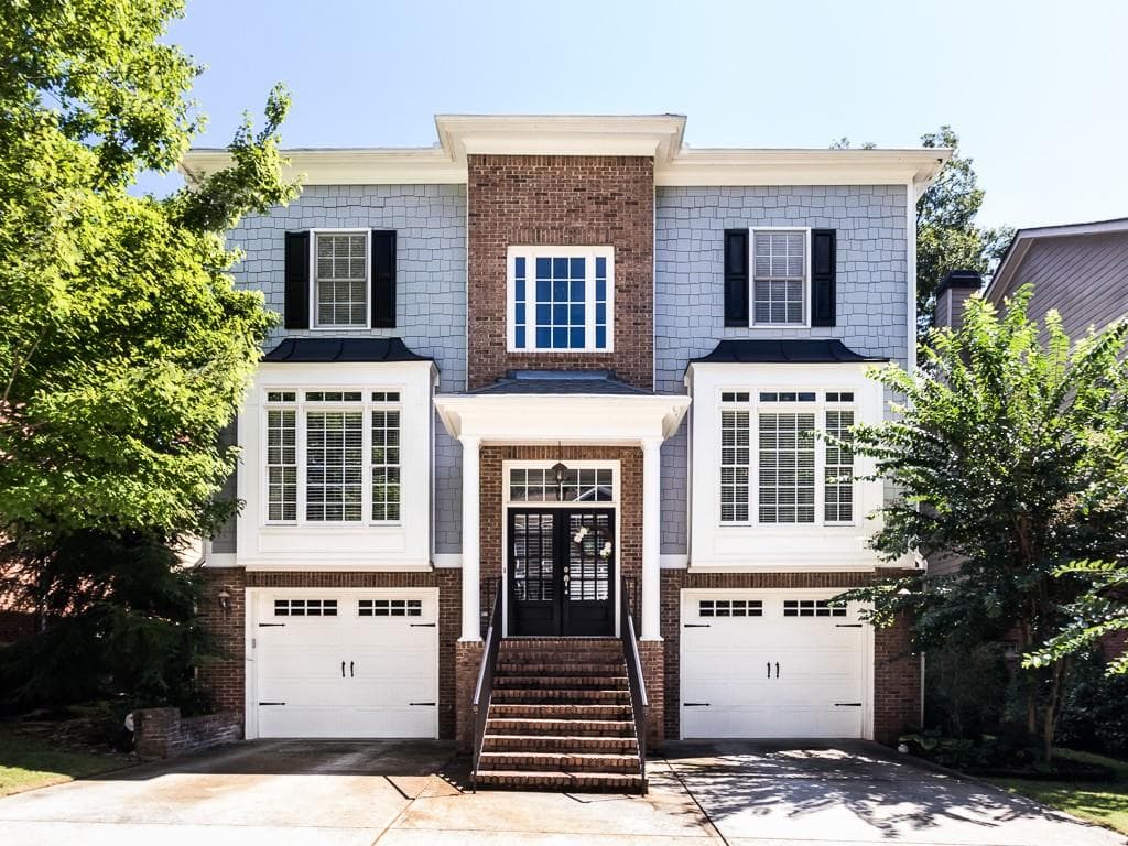 4 bedroom, 3,462 sq ft single family residence sold at 3099 Dickson Street, Brookhaven, GA 30319