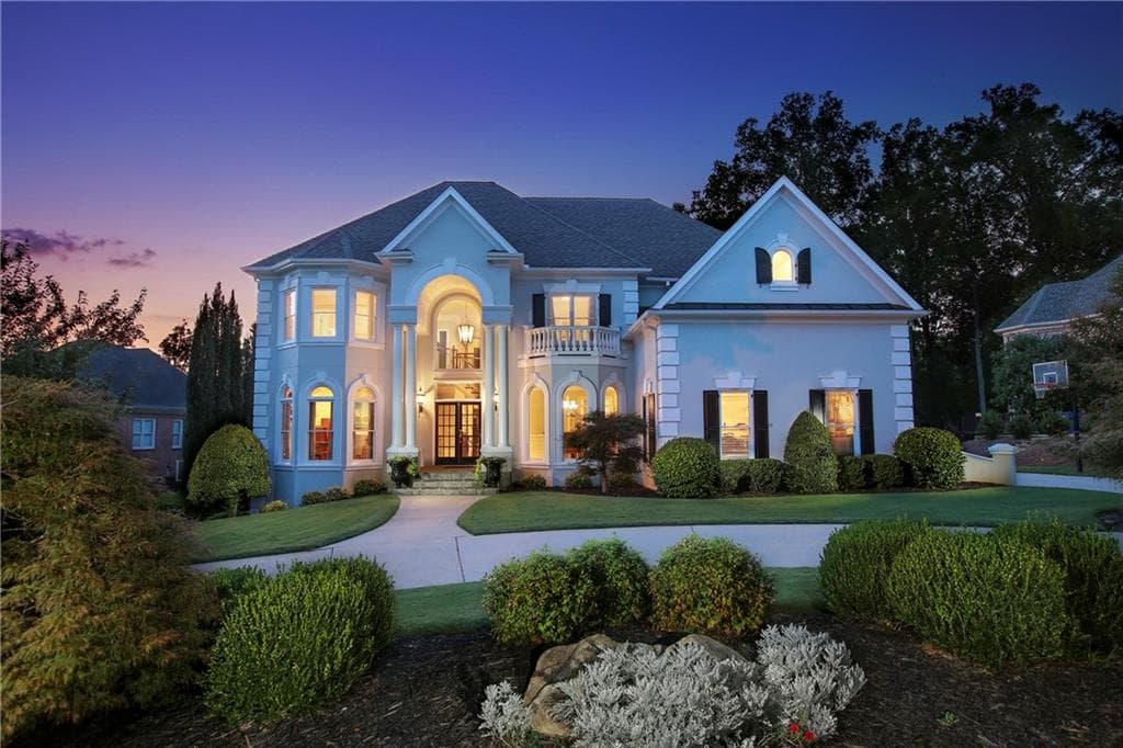 7 bedroom, 5,086 sq ft single family residence sold at 1105 Lake Shore Overlook, Alpharetta, GA 30005