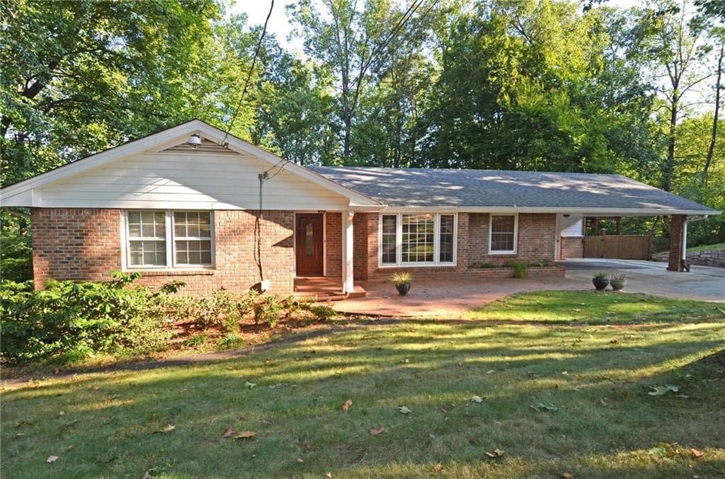 3 bedroom, 1,641 sq ft single family residence sold at 2430 Melinda Court, Atlanta, GA 30345