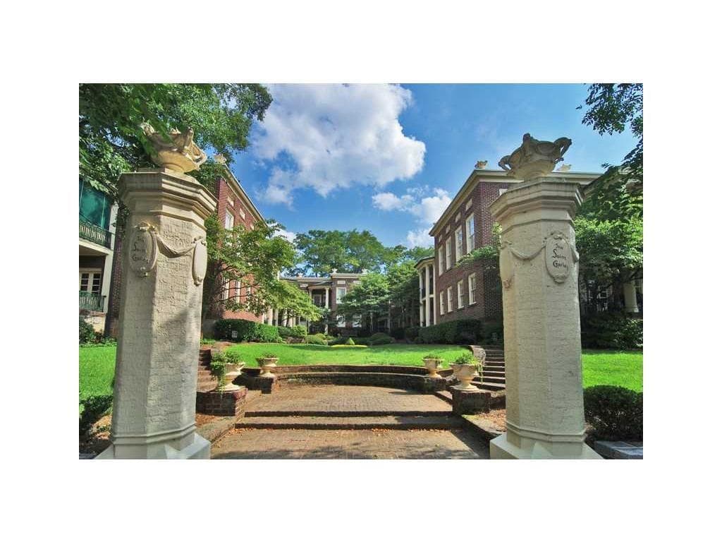 2 bedroom, 1,394 sq ft condominium sold at 1021 Saint Charles Avenue A, Atlanta, GA 30306