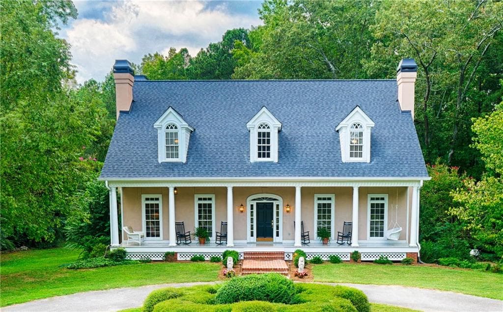 5 bedroom, 6,000 sq ft single family residence sold at 12700 Bethany Road, Alpharetta, GA 30004