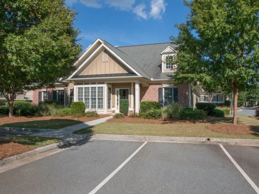 2 bedroom, 1,904 sq ft single family residence sold at 625 Aunt Lucy Lane, Smyrna, GA 30082
