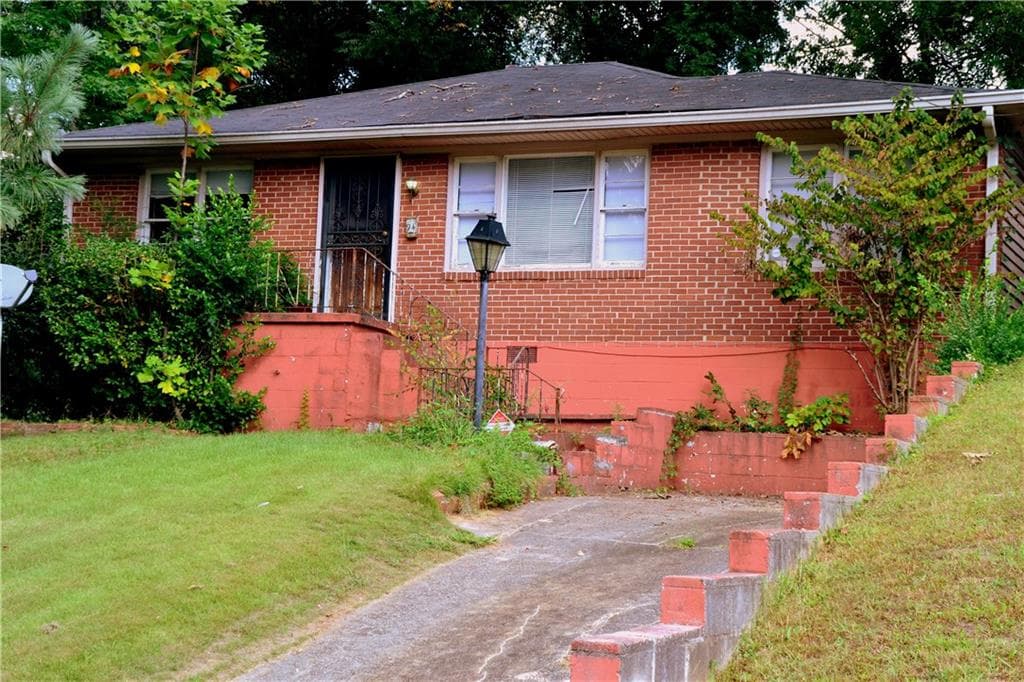 3 bedroom, 1,115 sq ft single family residence sold at 94 Dearborn Street, Atlanta, GA 30317