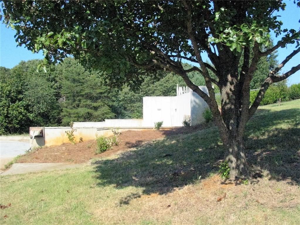 single family residence sold at 11 Magnolia Court, Rydal, GA 30171