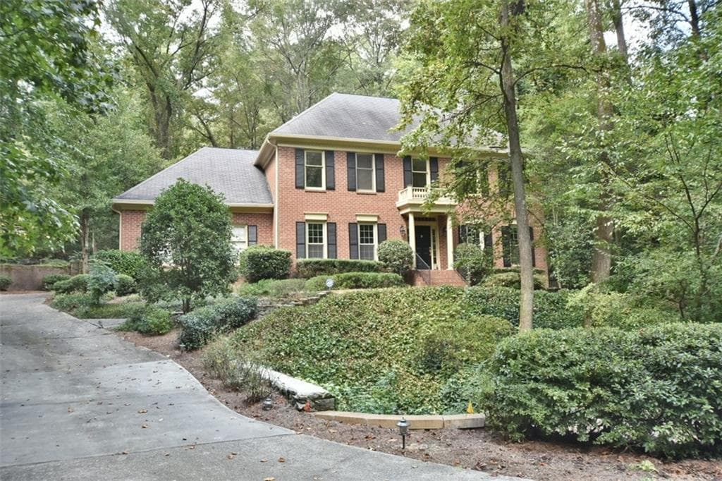 4 bedroom, 2,952 sq ft single family residence sold at 4472 Rebel Valley View, Atlanta, GA 30339