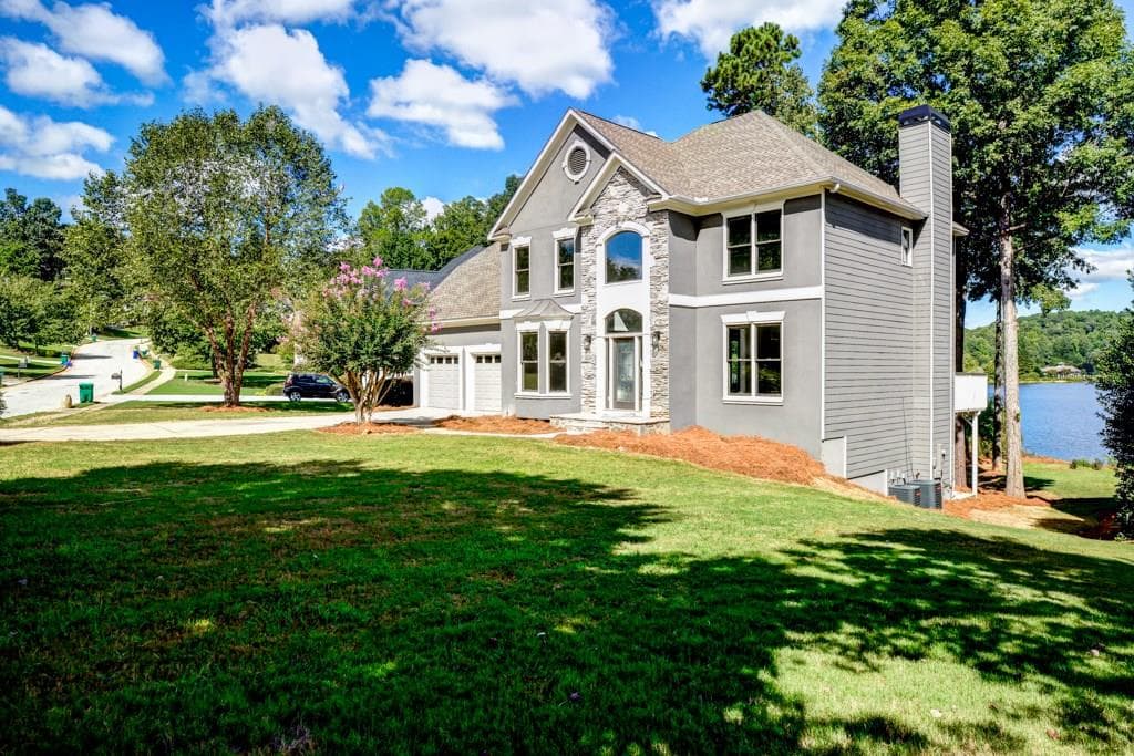 6950 Glen Cove Lane, Stone Mountain, GA 30087 — most recent listing photo