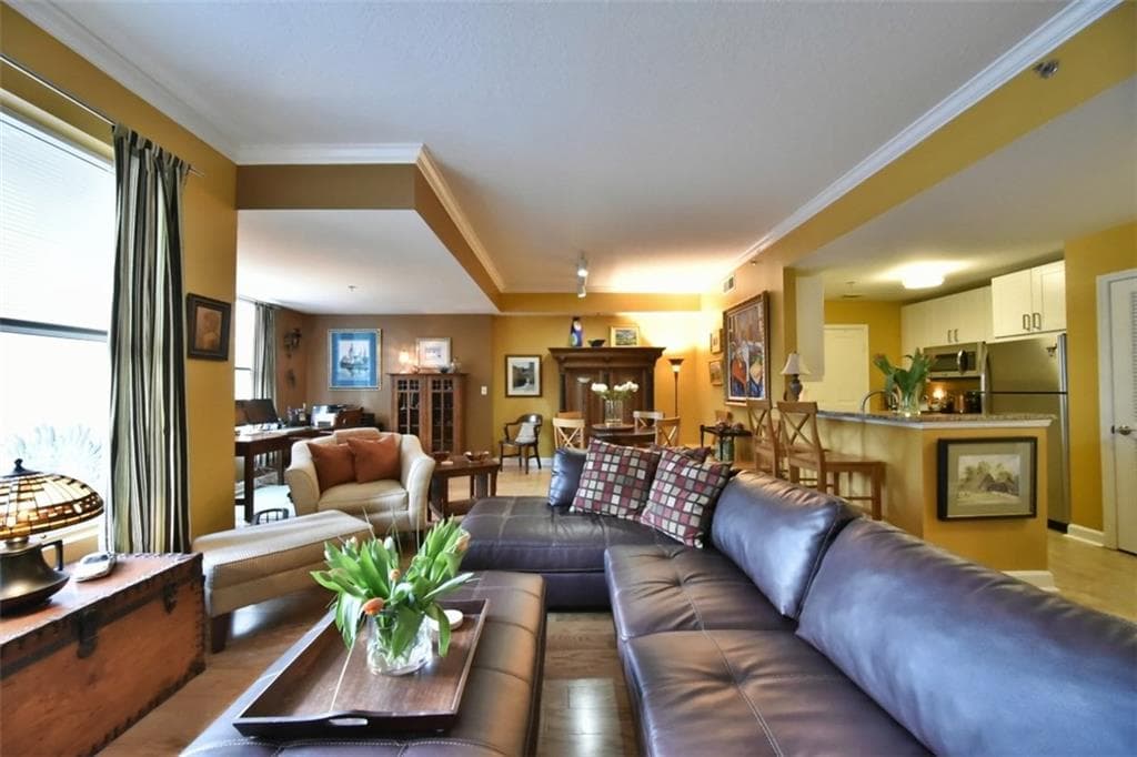 2 bedroom, 1,072 sq ft condominium sold at 1101 Juniper Street 227, Atlanta, GA 30309