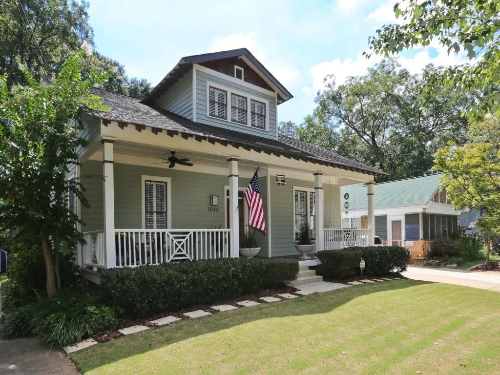 3 bedroom, 2,654 sq ft single family residence sold at 1045 Delaware Avenue, Atlanta, GA 30316