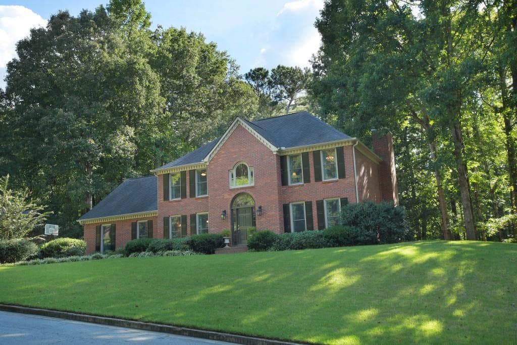 1000 Hickory Oak Hollow, Roswell, GA 30075 — most recent listing photo
