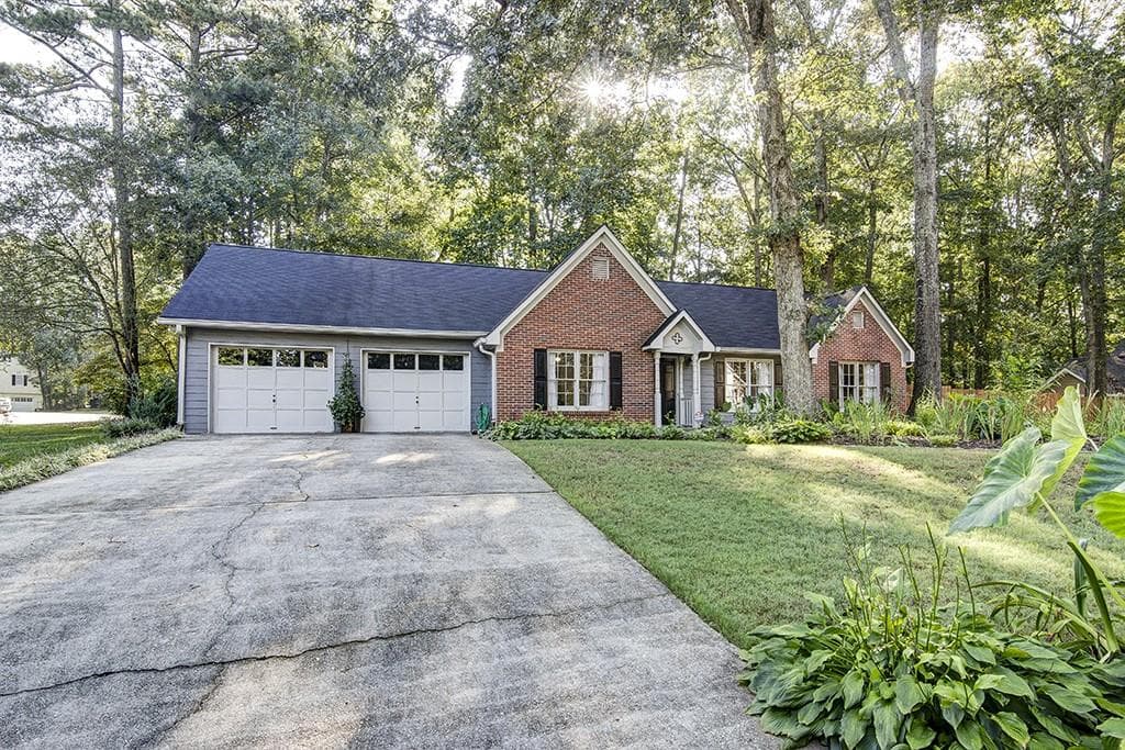 2901 Buckskin Trail, Marietta, GA 30064 — most recent listing photo