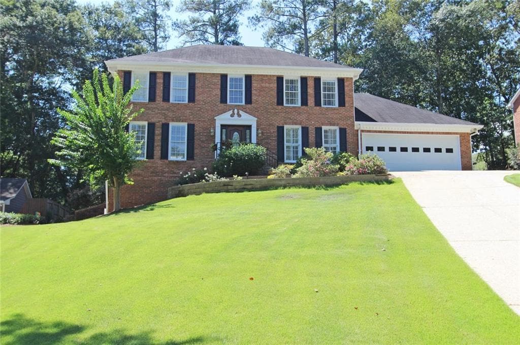811 Mitsy Ridge Drive, Marietta, GA 30068 — most recent listing photo