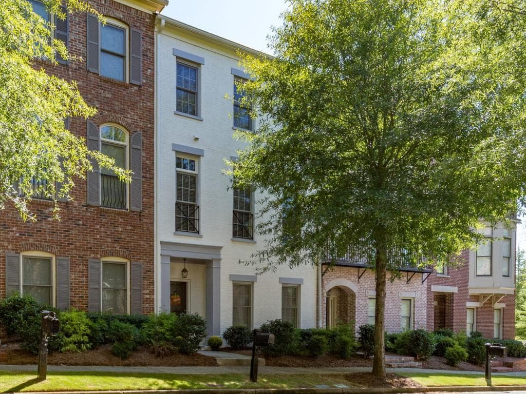 108 W Ridge Way 108, Roswell, GA 30076 — most recent listing photo