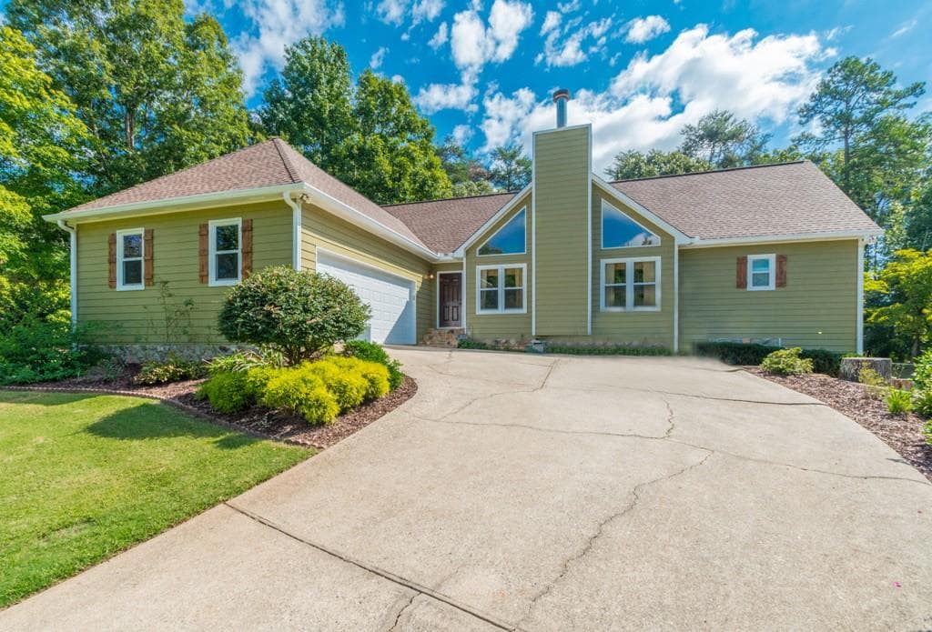 1715 Whispering Circle, Cumming, GA 30040 — most recent listing photo